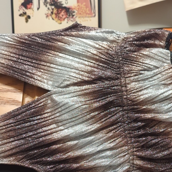 Letmebe Beautiful dressy crop! - Picture 2 of 4